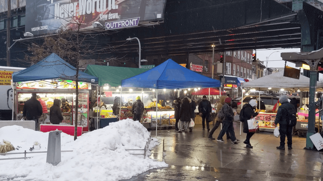 Corona Plaza Market