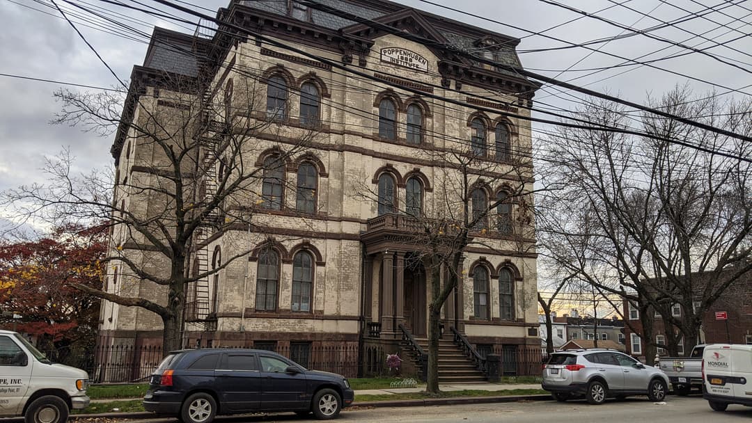 Poppenhusen Institute